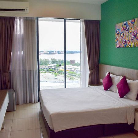 D'Wharf Hotel & Serviced Residence Port Dickson Exterior photo